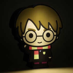 Stoln lampa s licennm motivem ze srie Harry Potter.