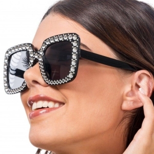 Brýle černé s kamínkovým lemováním