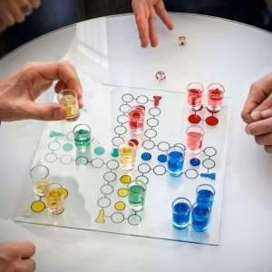 Člověče nezlob se s panáky