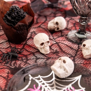Dekorace halloweenská lebky 12 ks