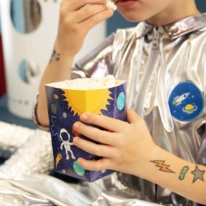 Krabičky na popcorn Vesmír 8,5 x 12,5 cm 6 ks