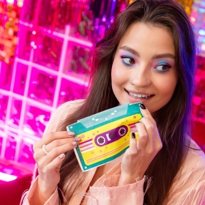 Ubrousky papírové retro kazeta 10 ks