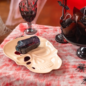 Ubrus halloweenský krvavý 76x300 cm