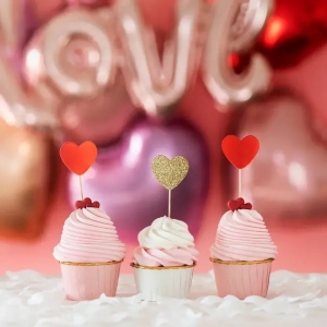 Zápichy na dort zlatá srdce 6 ks