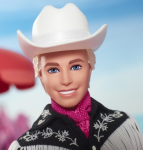 Barbie Ken ve westernovm filmovm obleku